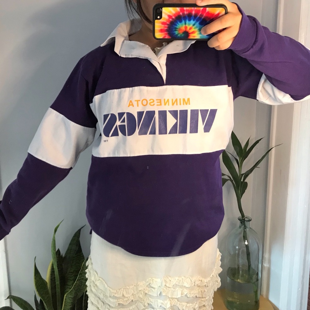 vintage color block collared sweatshirt !